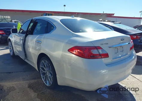 2011 Infiniti M37 z USA, uszkodzony, nr VIN JN1BY1AP7BM324855